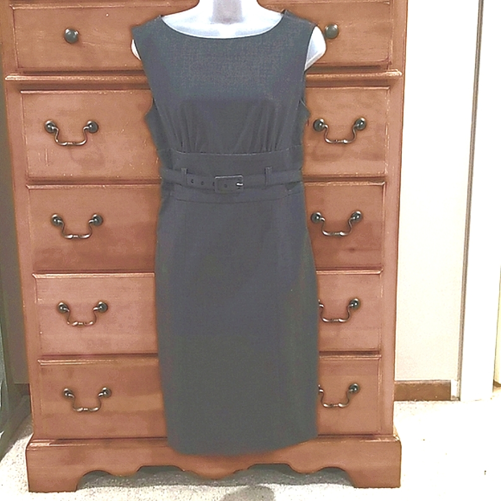 Adrienne Vittadini gray dress size 8 petite